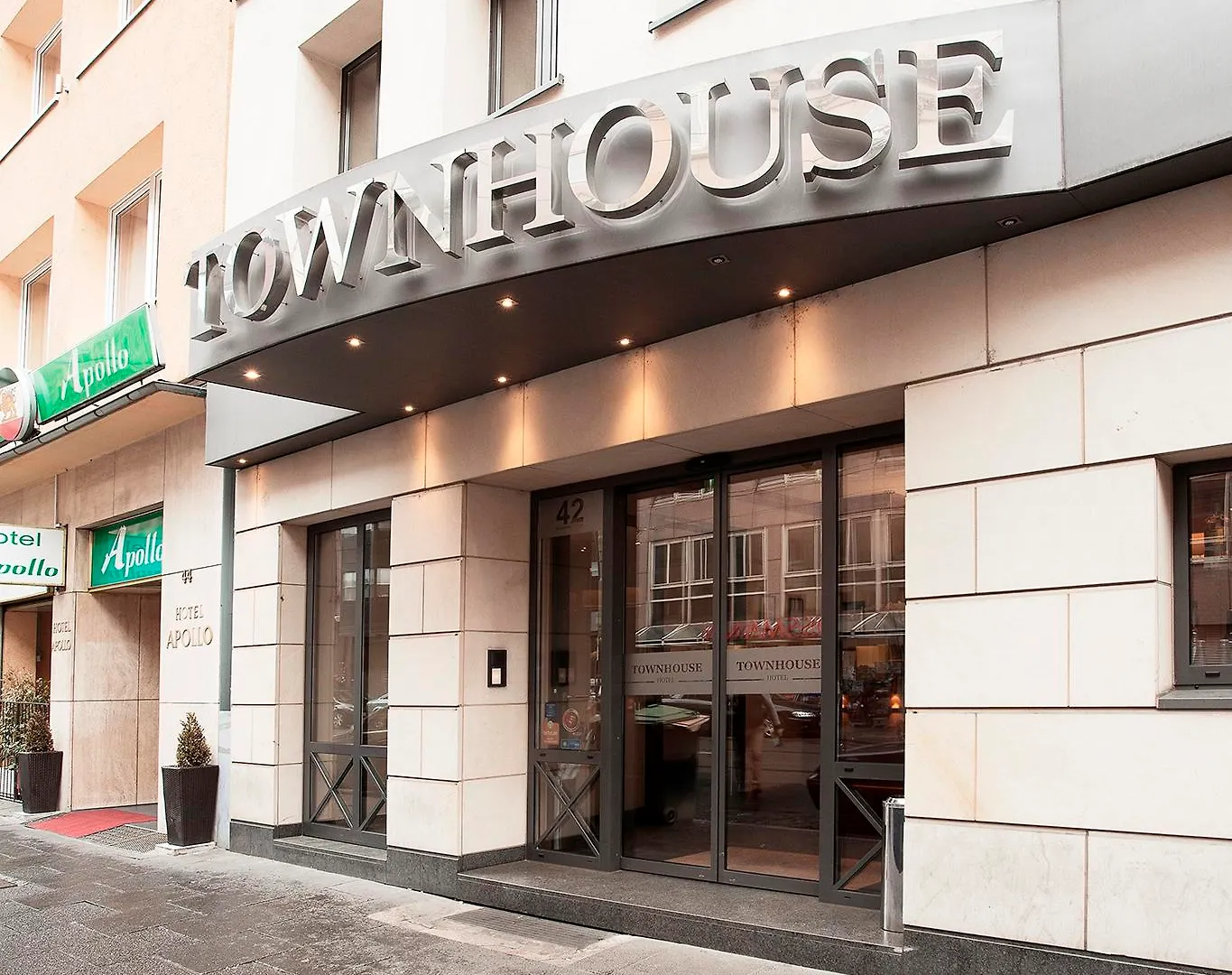 Townhouse Hotel location
