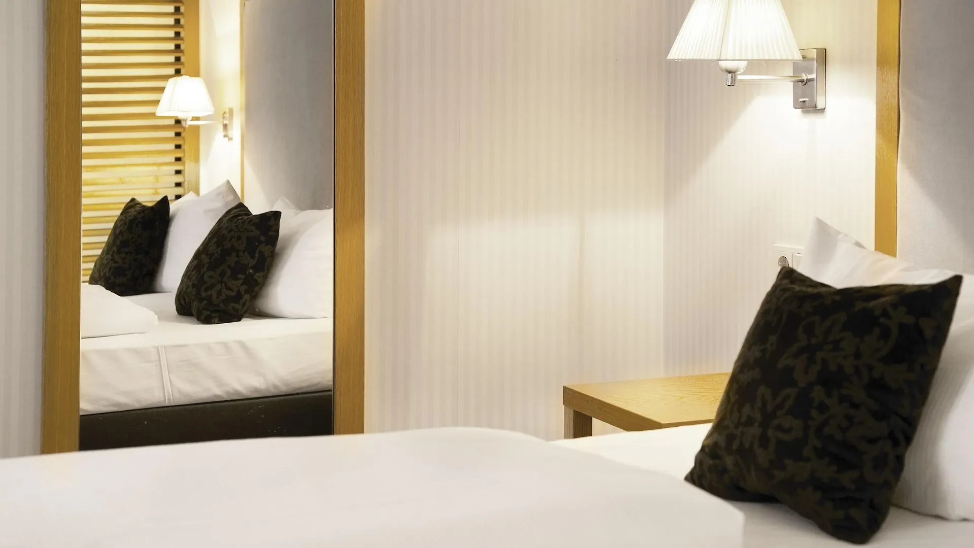 Townhouse Hotel Франкфурт-на-Майне 3*,  Германия